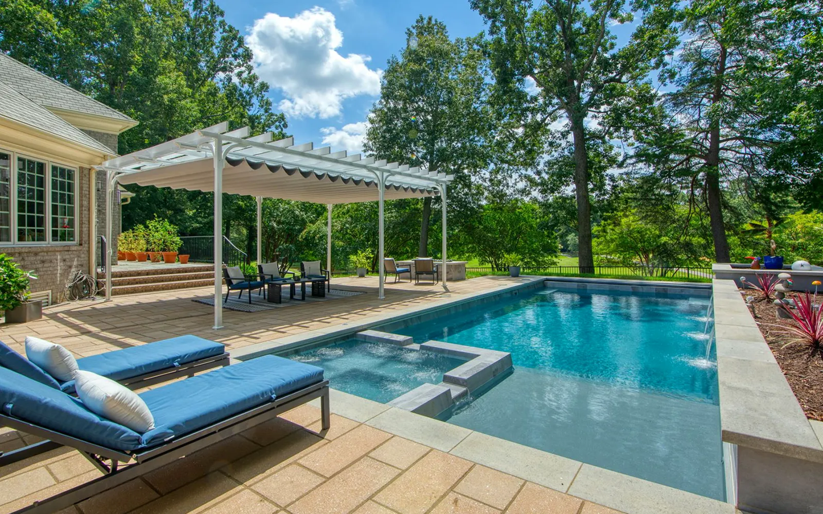 Fiberglass Pools pool installation